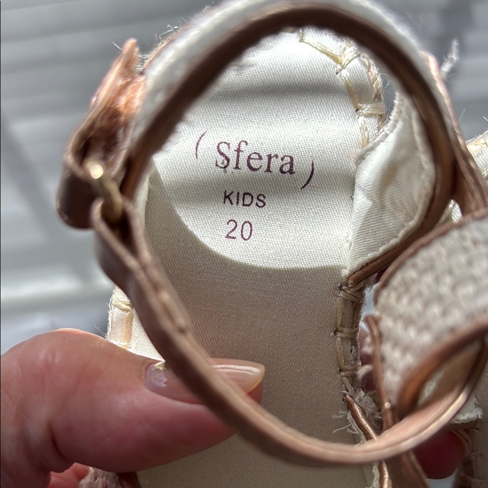SFERRA Kids Floral Huarache Floral Sandals with Velcro Bronze Straps size 5 - Picture 5 of 5